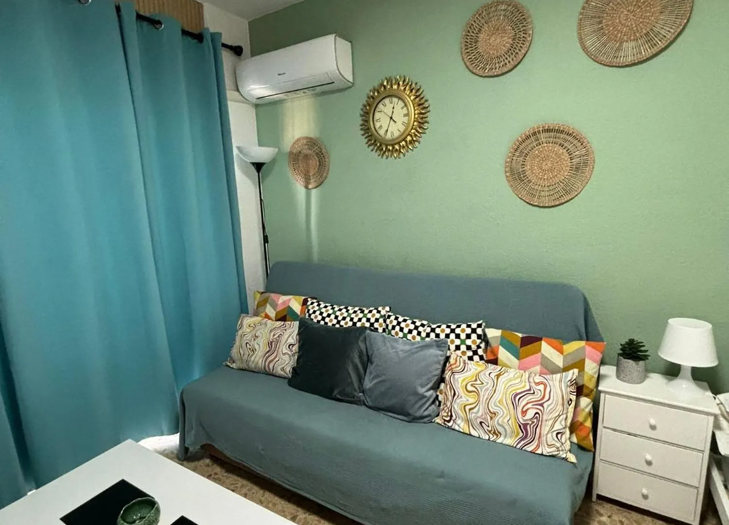 Cosy Studio In Τορρεμολίνος